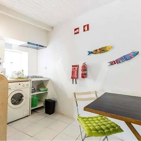 Alfama Cozy & Bright Apartment, Monthly *