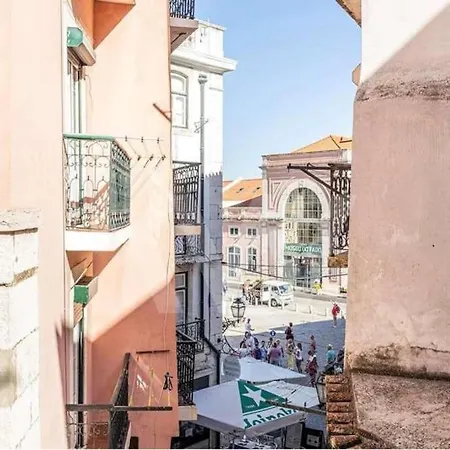 Апартаменты Alfama Cozy & Bright Apartment, Monthly