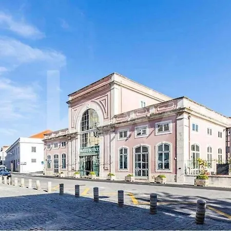 Alfama Cozy & Bright Apartment, Monthly *