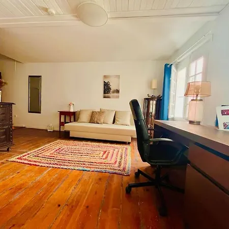 Апартаменты Alfama Cozy & Bright Apartment, Monthly